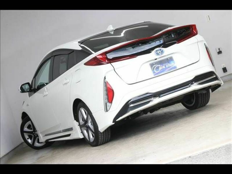 PRIUS PHV