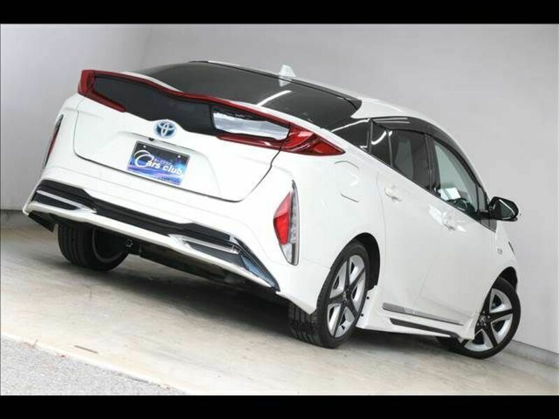 PRIUS PHV