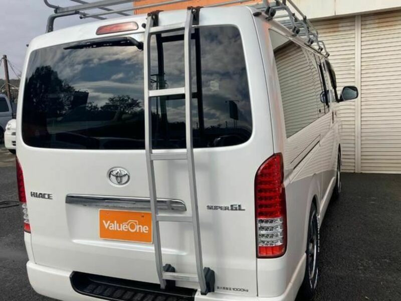 HIACE VAN