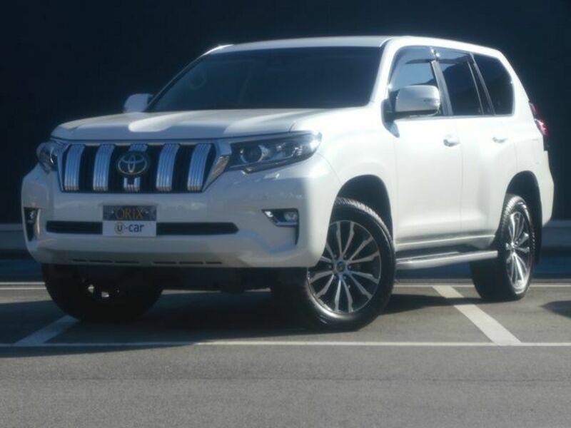 TOYOTA LAND CRUISER PRADO