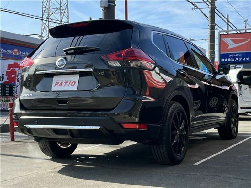 X-TRAIL