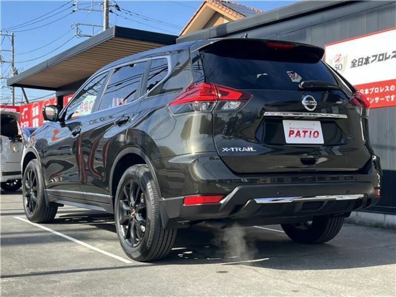 X-TRAIL