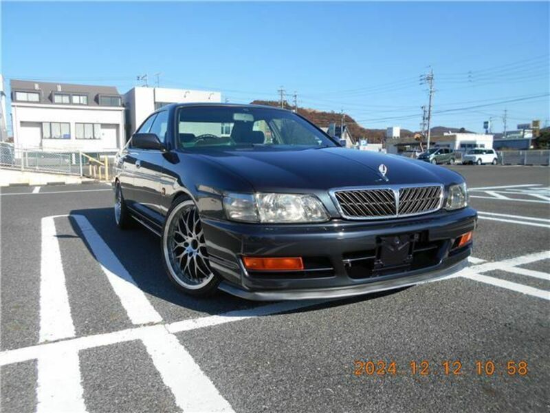 NISSAN LAUREL