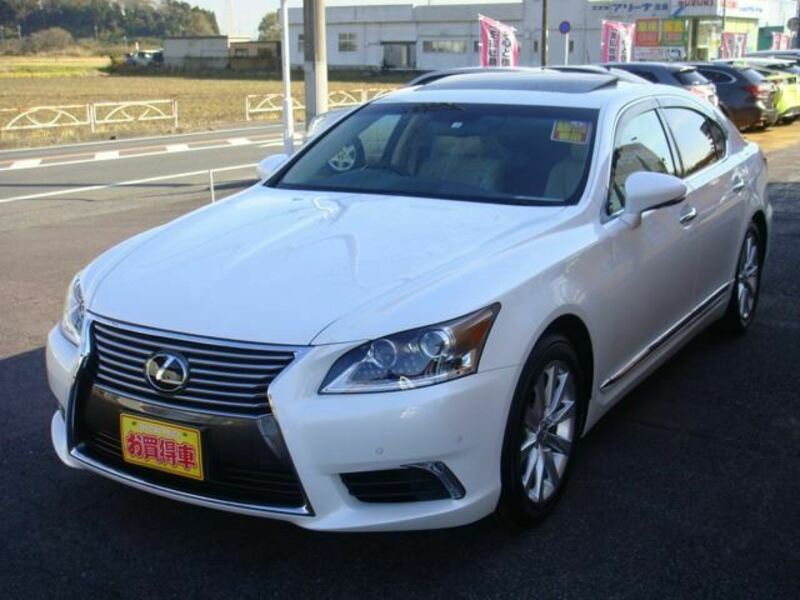 LEXUS LS