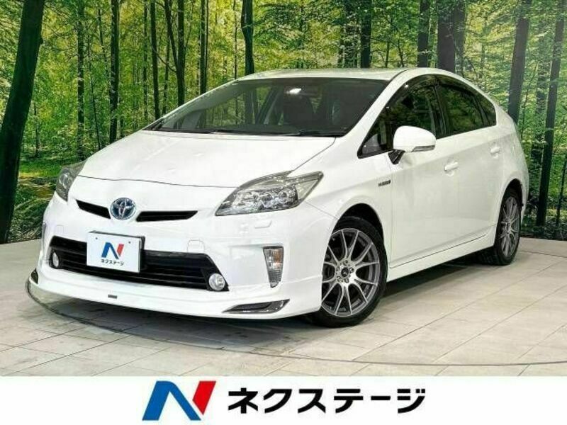 TOYOTA PRIUS