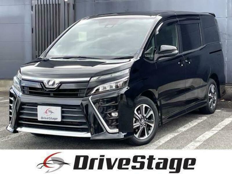 TOYOTA　VOXY