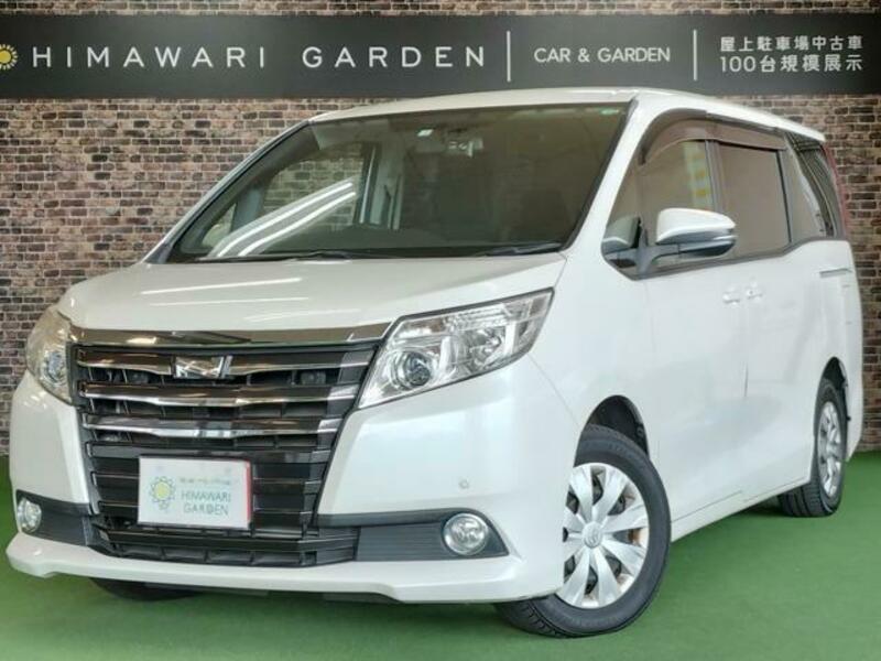 TOYOTA NOAH