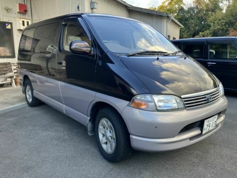 TOYOTA GRANVIA