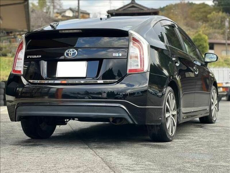 PRIUS-3