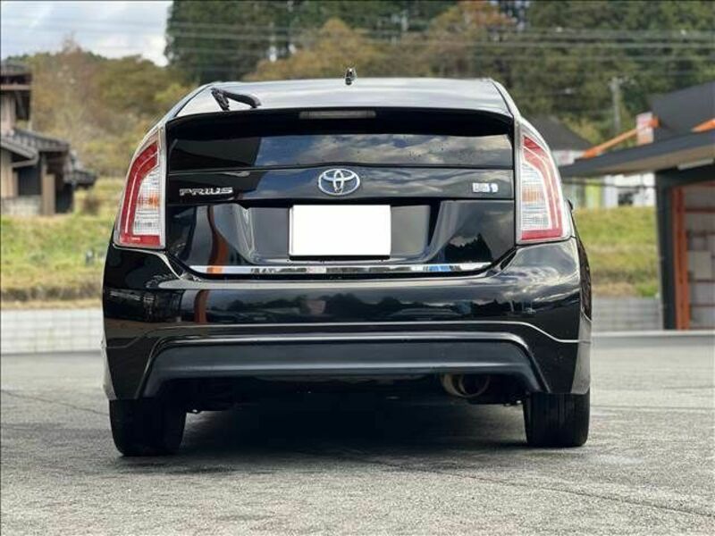 PRIUS-9