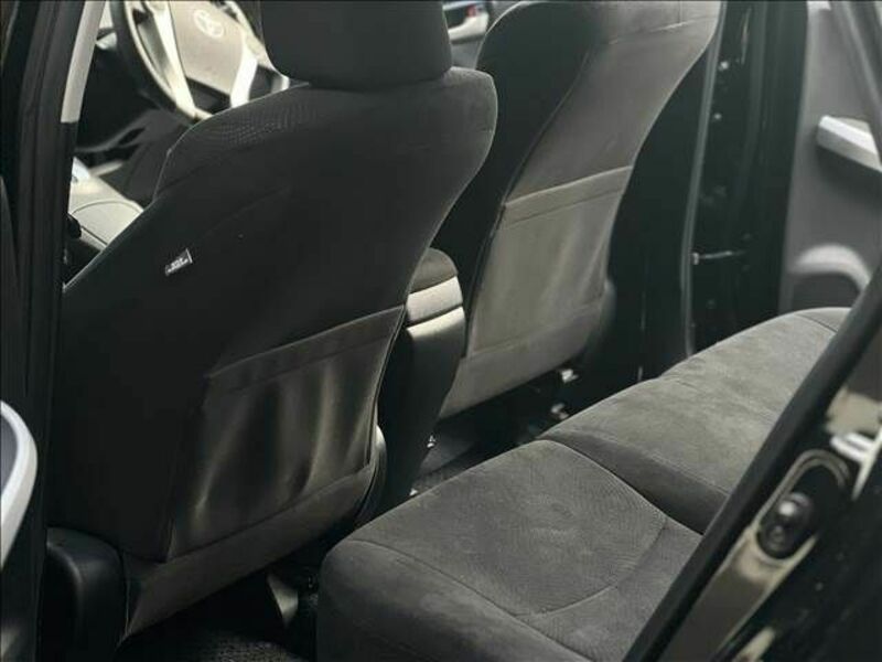 PRIUS-12