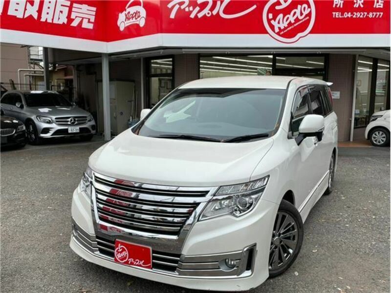 NISSAN ELGRAND