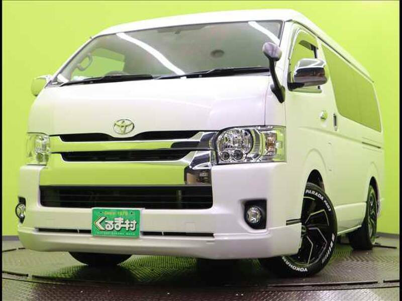 TOYOTA HIACE WAGON