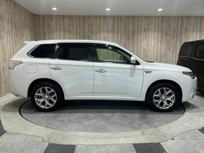 OUTLANDER PHEV