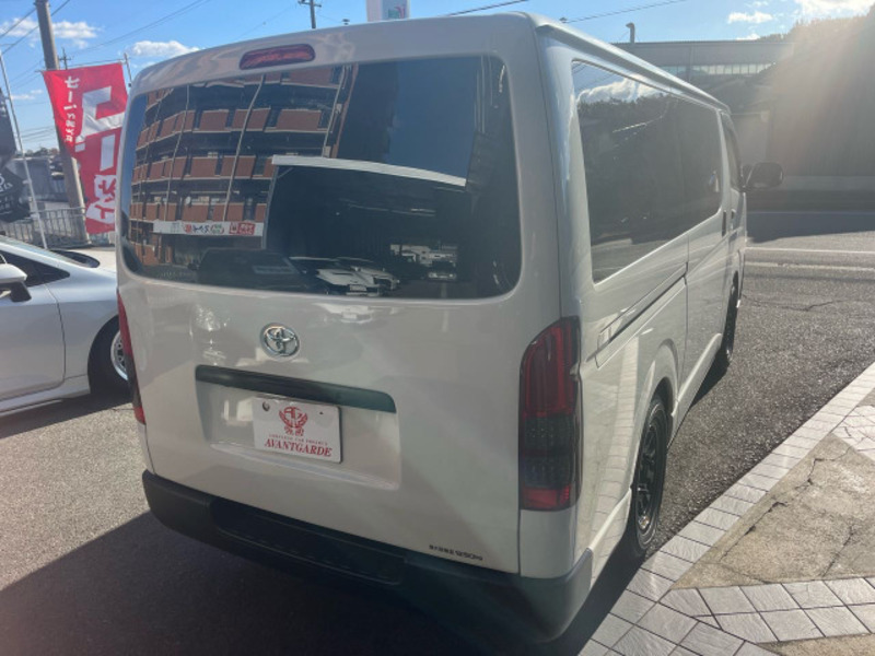 HIACE VAN