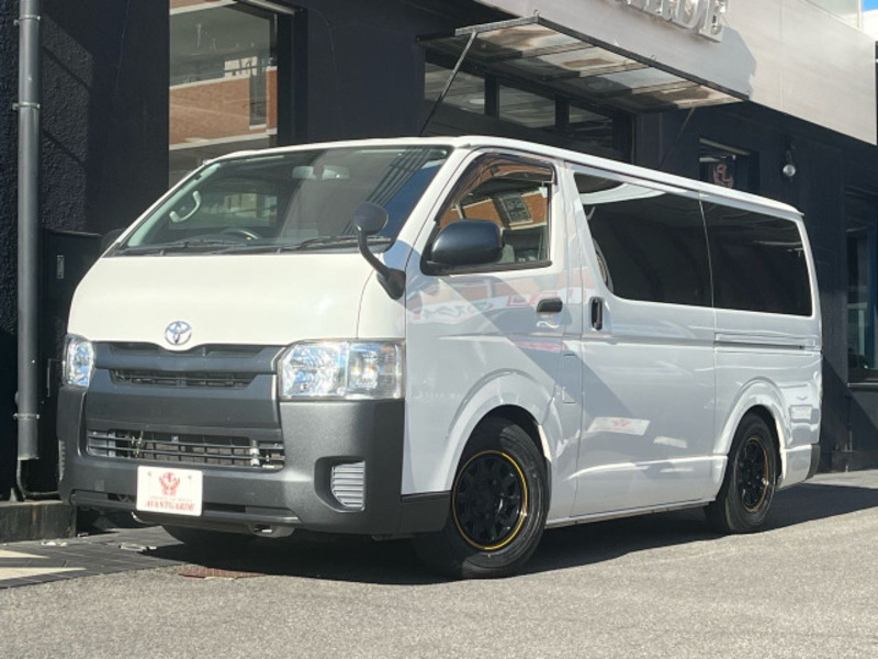 HIACE VAN