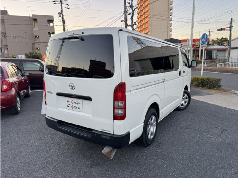 HIACE VAN