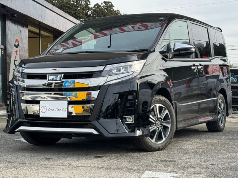 TOYOTA NOAH