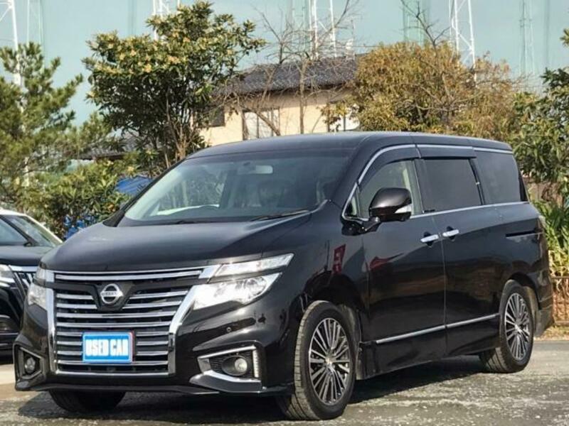 NISSAN ELGRAND