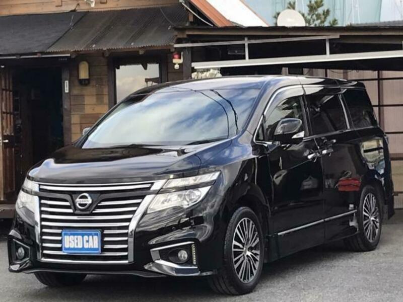 NISSAN ELGRAND