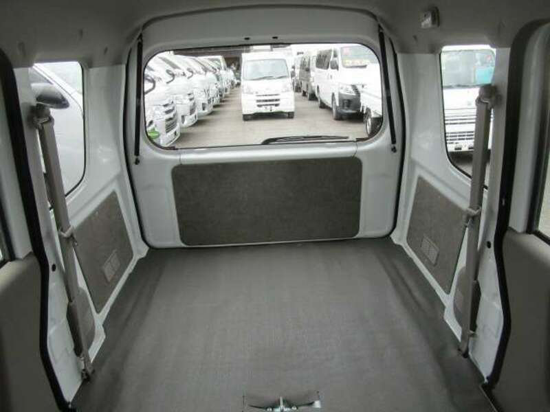 MINICAB VAN