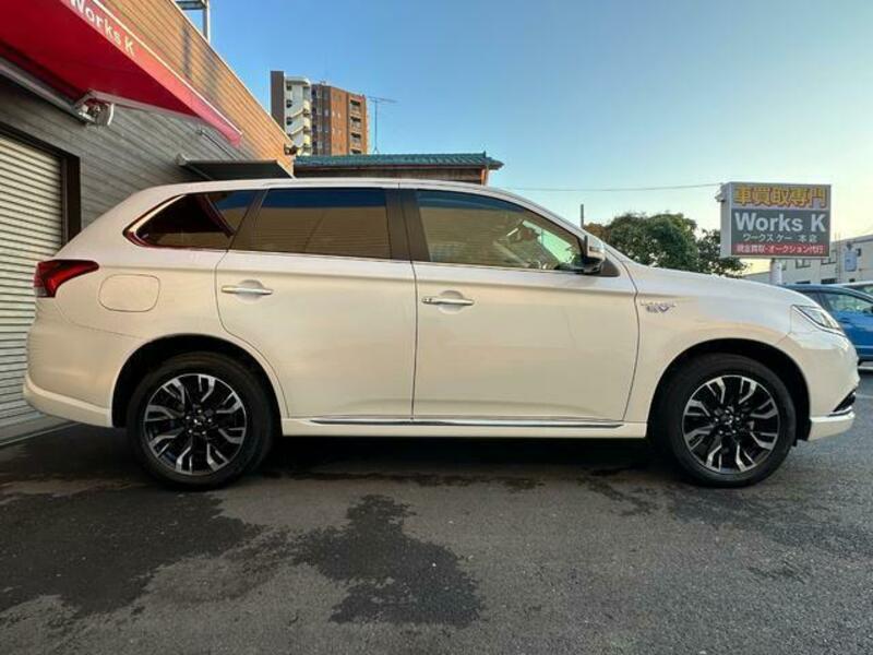 OUTLANDER PHEV