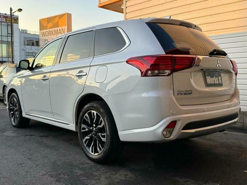 OUTLANDER PHEV