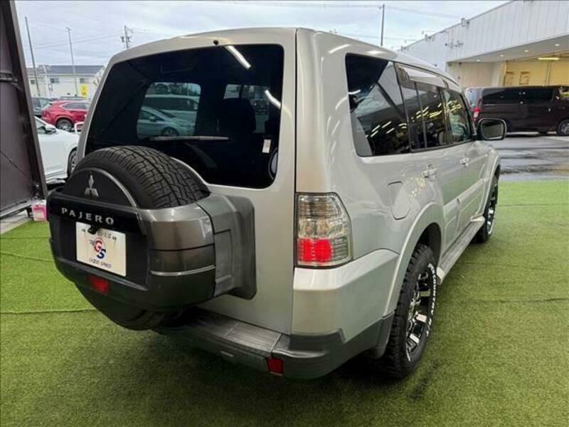 PAJERO