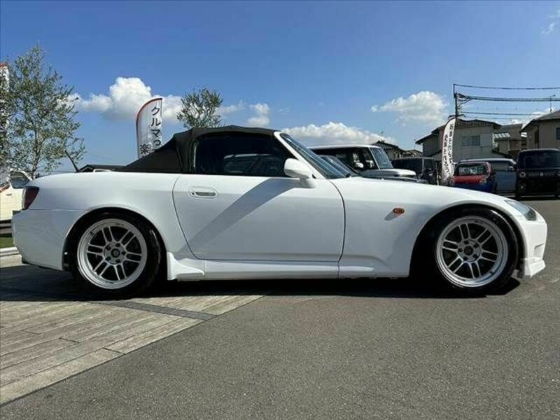 S2000