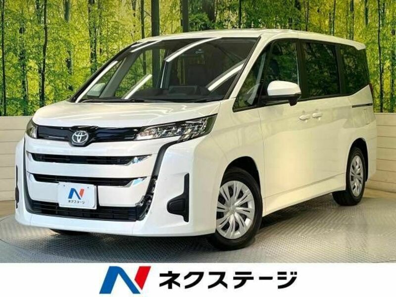 TOYOTA NOAH