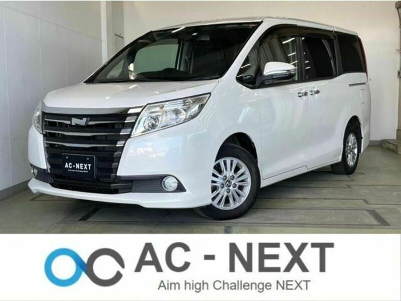 TOYOTA NOAH