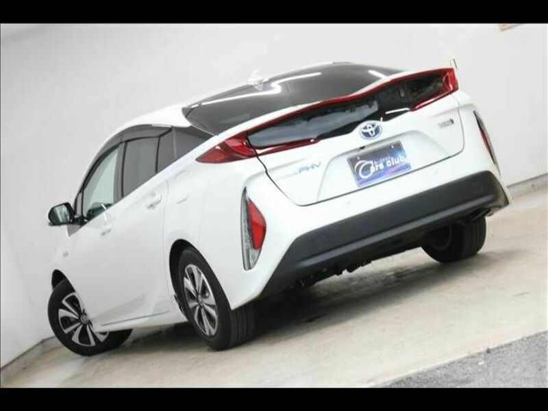 PRIUS PHV