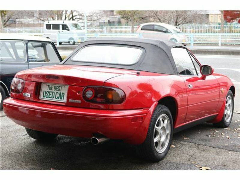 EUNOS ROADSTER