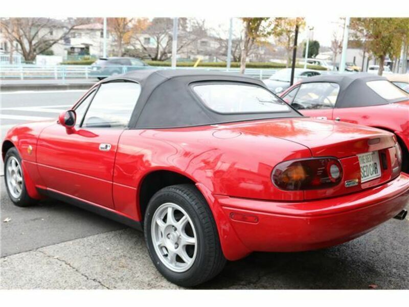 EUNOS ROADSTER