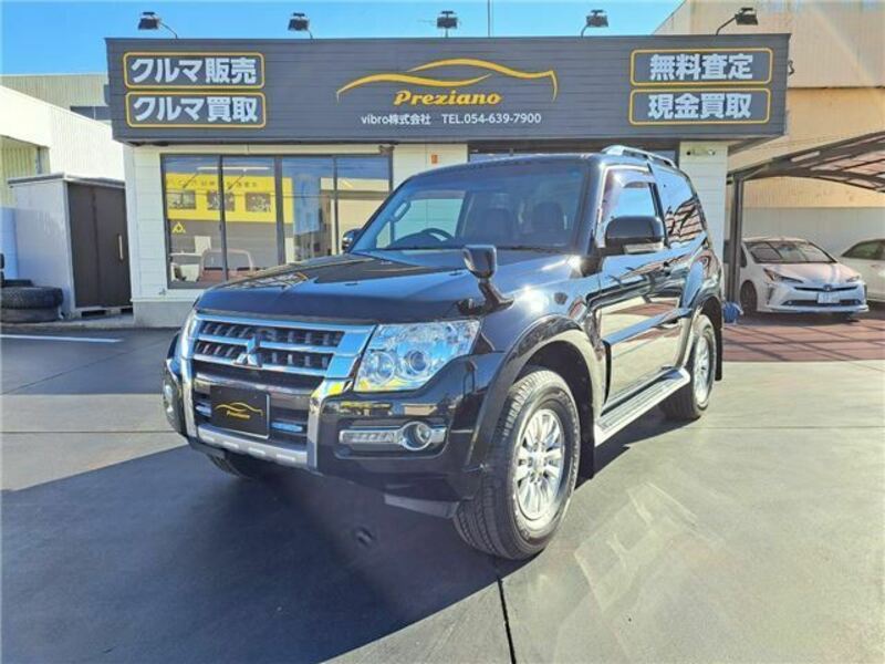 MITSUBISHI PAJERO