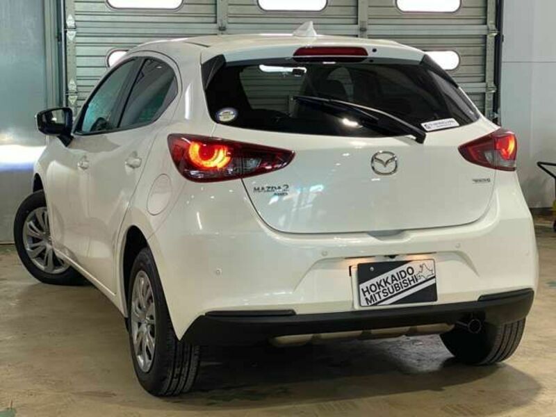 MAZDA2