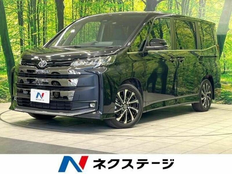 TOYOTA NOAH