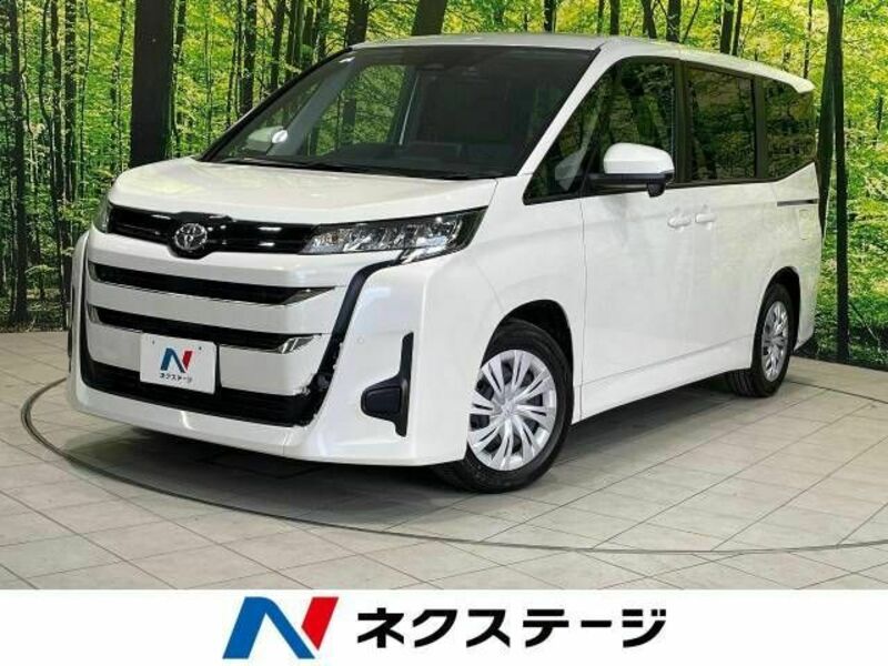 TOYOTA NOAH