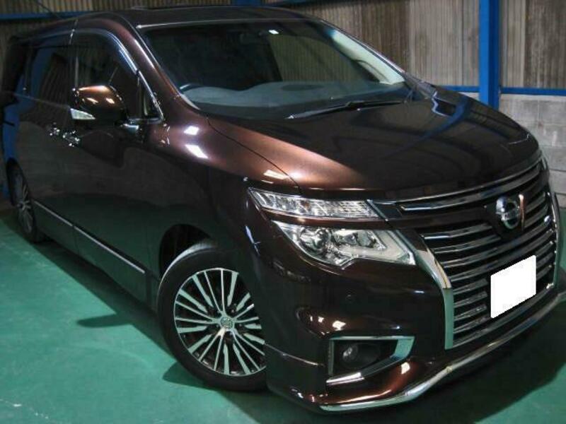 NISSAN ELGRAND