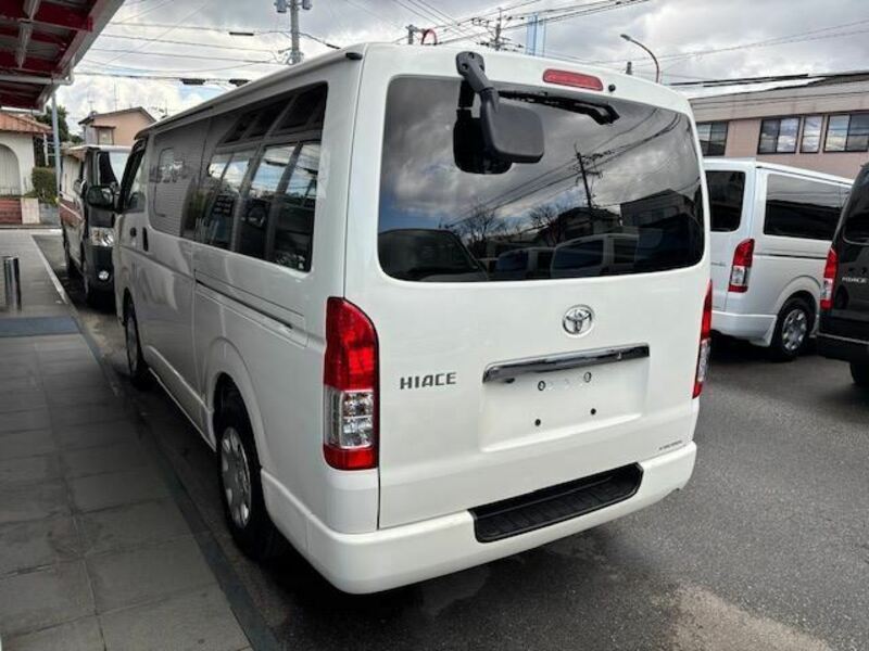 HIACE VAN