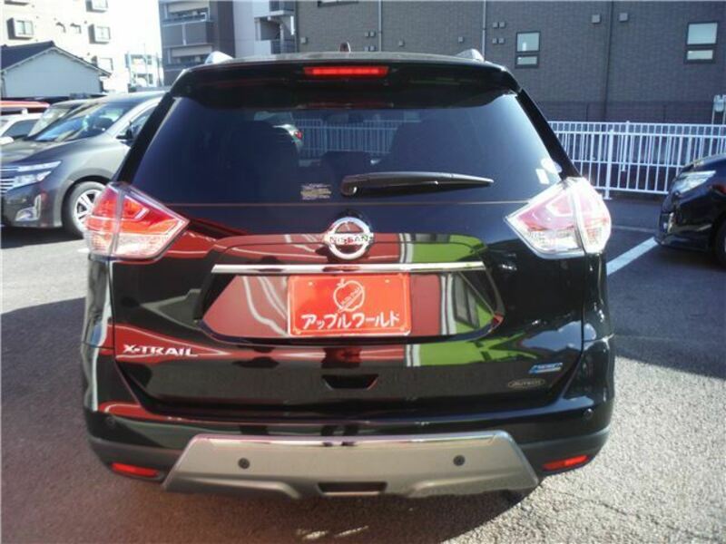 X-TRAIL