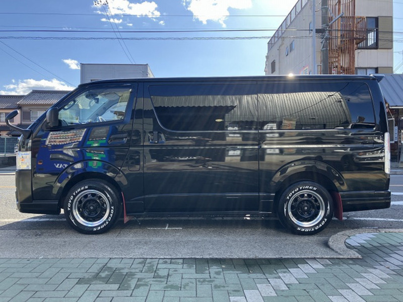 HIACE VAN