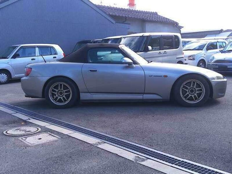 S2000