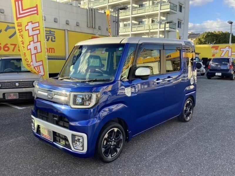 DAIHATSU WAKE