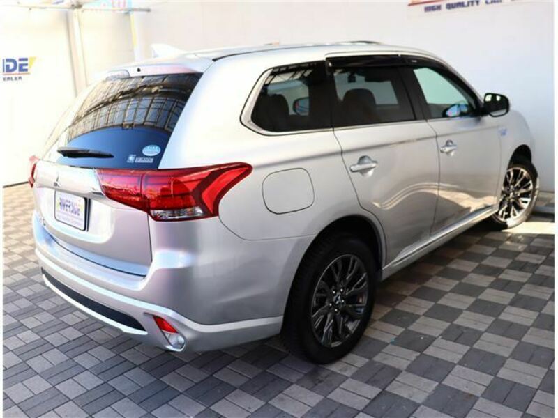 OUTLANDER PHEV