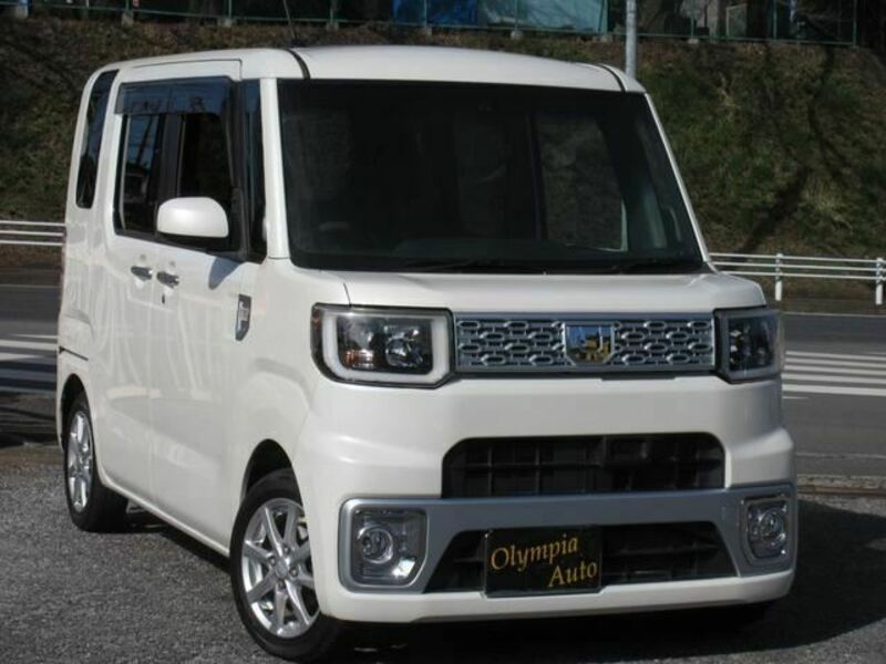 DAIHATSU WAKE