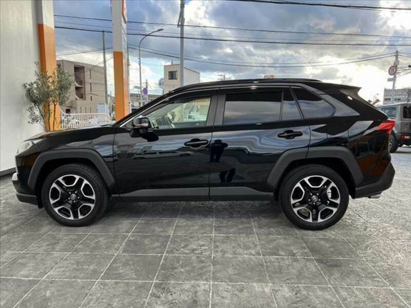 RAV4