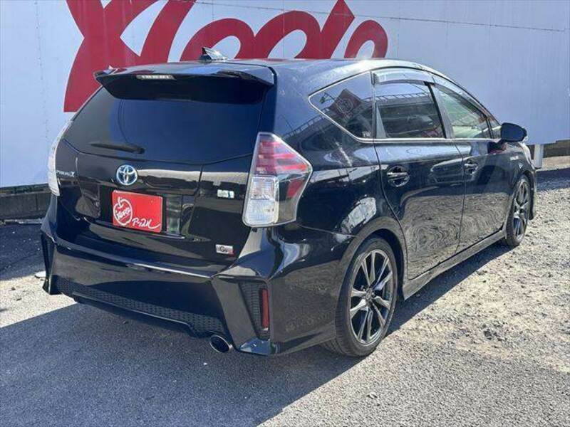 PRIUS ALPHA