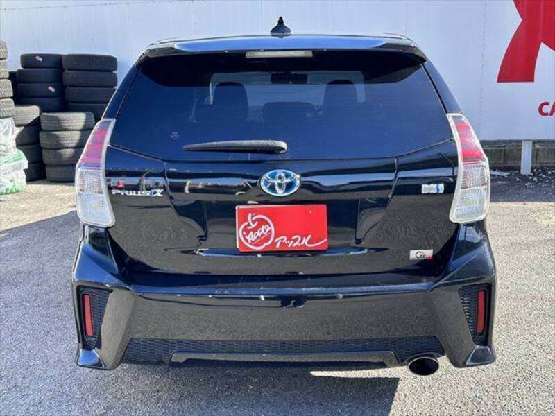 PRIUS ALPHA