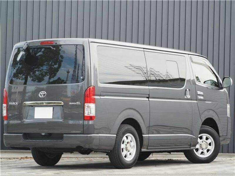 HIACE VAN